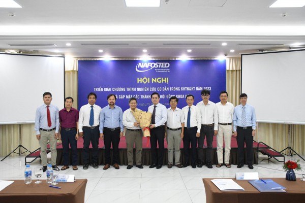 Đầu tư cho khoa học mỗi năm chỉ bằng tiền làm Đầu tư cho khoa học mỗi năm chỉ bằng tiền làm