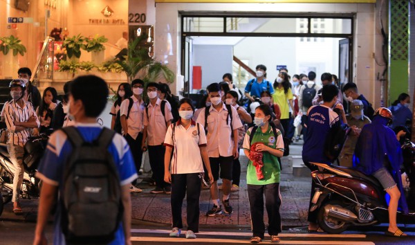 Để không còn tình trạng đề kiểm tra chỉ hé lộ ở lớp học thêm