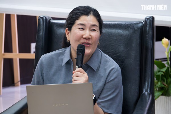 Để sách tranh 'sống' trong tuổi thơ chứ không chỉ là vật trang trí đóng bụi