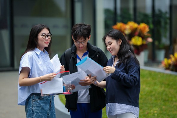 Đề thi đánh giá năng lực ra sao khi 63% thí sinh thi lại cải thiện điểm?