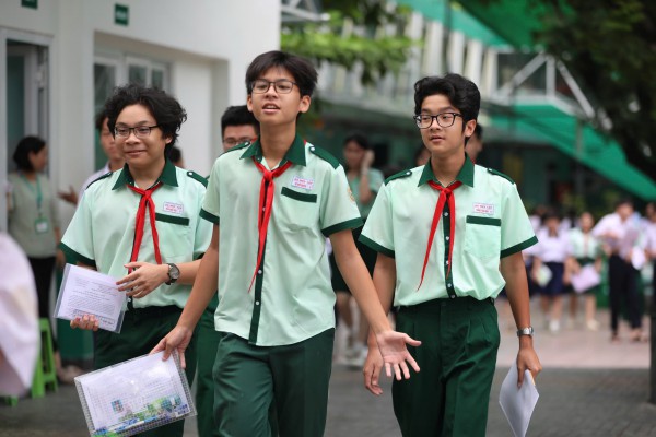 Đề thi lớp 10 môn ngữ văn TP.HCM: Không áp đặt khuôn mẫu suy nghĩ duy nhất