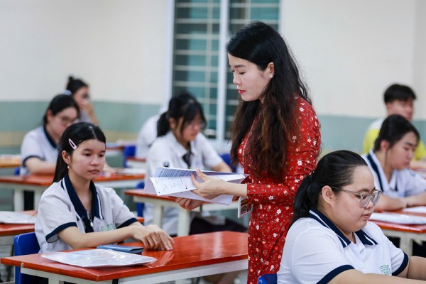 Đề thi môn văn tốt nghiệp THPT 2026: Chấm thi sao cho công bằng? Đề thi môn văn tốt nghiệp THPT 2026: Chấm thi sao cho công bằng?