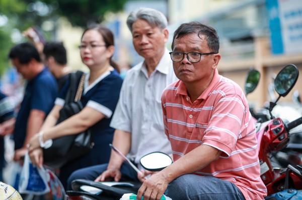 Đề thi tốt nghiệp THPT môn ngữ văn bị lỗi, thí sinh được bù giờ làm bài Đề thi tốt nghiệp THPT môn ngữ văn bị lỗi, thí sinh được bù giờ làm bài