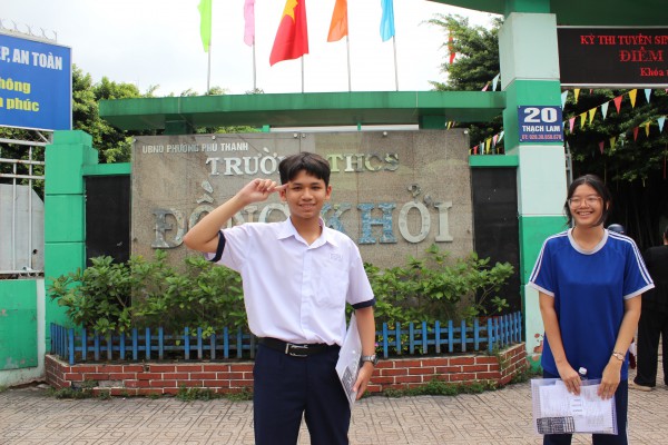 Đề toán thi lớp 10 TP.HCM 'rất dễ', 'dễ một cách ngạc nhiên'!