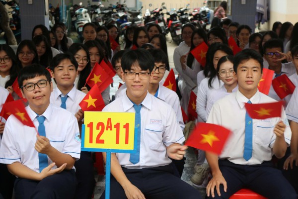 Đề xuất bỏ xét tuyển ĐH bằng học bạ: Học sinh THPT nói gì? Đề xuất bỏ xét tuyển ĐH bằng học bạ: Học sinh THPT nói gì?