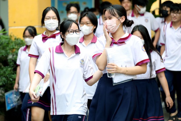 Điểm chuẩn Trường ĐH Kinh tế-luật: Ngành cao nhất 27,48 điểm