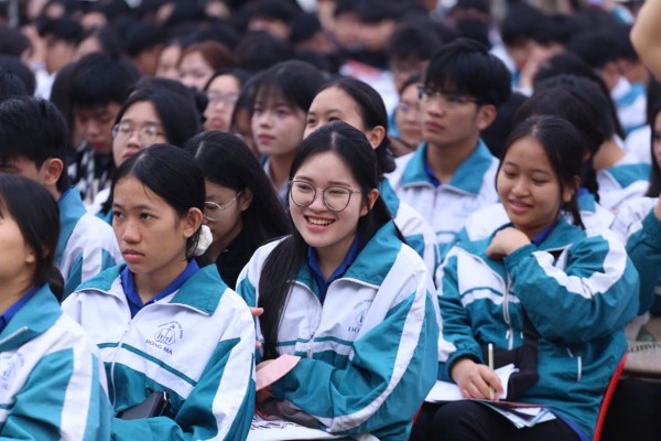 Điểm mới thi tốt nghiệp THPT, tuyển sinh ĐH thí sinh cần lưu ý