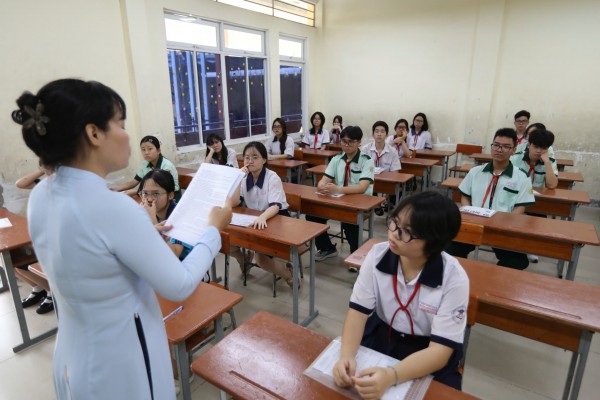 Điểm thi lớp 10 TP.HCM: Môn văn phân loại rõ rệt