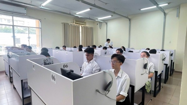 Điều kiện thực hiện thi tốt nghiệp THPT trên máy tính từ năm 2027 Điều kiện thực hiện thi tốt nghiệp THPT trên máy tính từ năm 2027