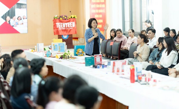 Đừng để trẻ phải tự xoay xở giữa 'cơn bão' dậy thì Đừng để trẻ phải tự xoay xở giữa 'cơn bão' dậy thì