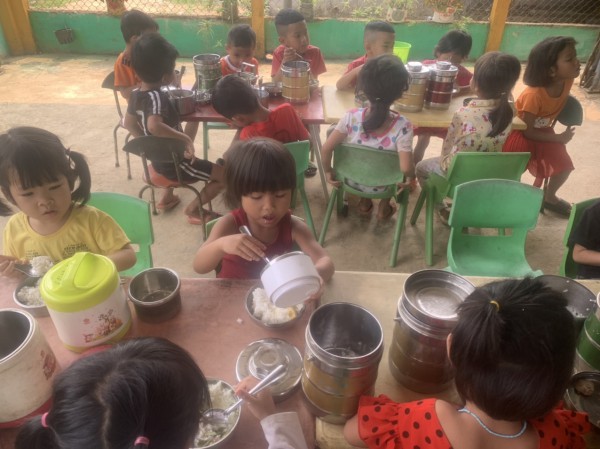 Ở một nơi học sinh Ở một nơi học sinh