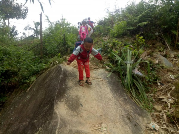 Ở một nơi học sinh Ở một nơi học sinh