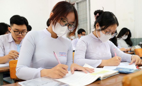 Ôn tập ngữ văn thi tốt nghiệp THPT: Bí quyết viết đoạn văn ngắn đạt điểm cao Ôn tập ngữ văn thi tốt nghiệp THPT: Bí quyết viết đoạn văn ngắn đạt điểm cao