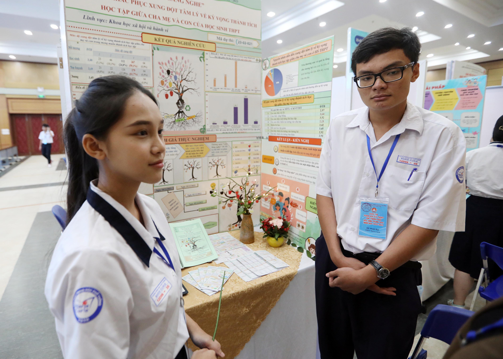 Ưu tiên xét tuyển cũng có… điểm chuẩn