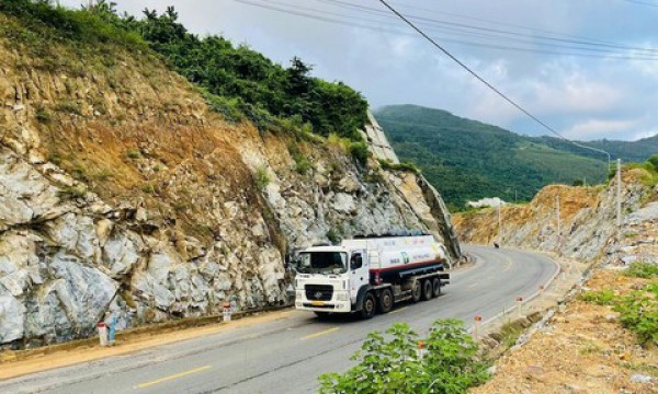 Bão Kalmaegi: Từ 18 giờ ngày 6/11 đóng đèo An Khê trên Quốc lộ 19 Bão Kalmaegi: Từ 18 giờ ngày 6/11 đóng đèo An Khê trên Quốc lộ 19