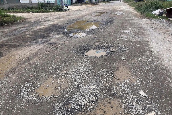 Bình Thuận: Nhiều tuyến đường bị hư hỏng do sử dụng để thi công cao tốc
