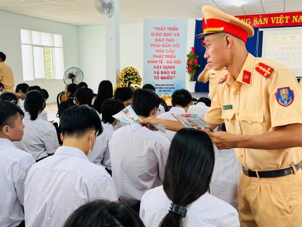 CSGT Công an TPHCM phạt hơn 3.300 trường hợp sau 2 ngày ra quân cao điểm