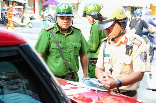 Công an TPHCM bảo đảm TTATGT và trật tự đô thị dịp Tết Dương lịch 2026