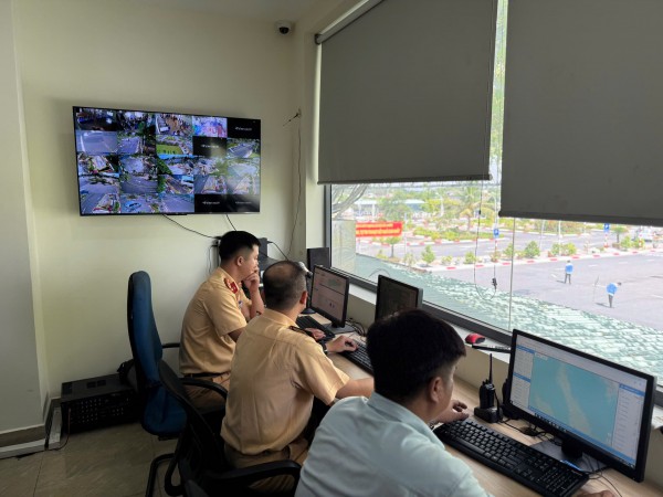 Công bố số điện thoại của lãnh đạo Cục CSGT để tiếp nhận thông tin về TTATGT: 0789388539