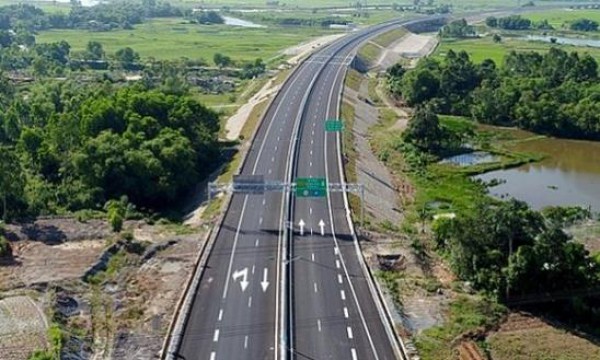 Cục CSGT kiến nghị nhanh chóng khắc phục những tồn tại, bất cập trên cao tốc Vân Phong - Nha Trang