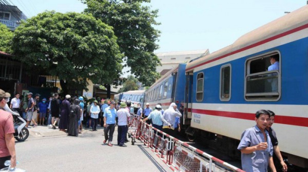 Cục đường sắt siết chặt an toàn sau 2 vụ tàu trật bánh đường ray