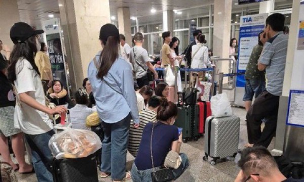 Cục hàng không lập đoàn kiểm tra tình trạng chậm, hủy chuyến tại sân bay Tân Sơn Nhất