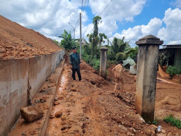 Dân khổ sở vì cán bộ Ban quản lý dự án 2 thiếu trách nhiệm