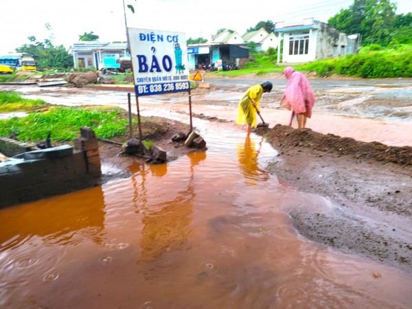 Dân khổ sở vì cán bộ Ban quản lý dự án 2 thiếu trách nhiệm