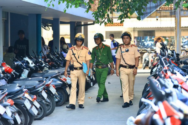 Giảm thiểu tai nạn giao thông cho học sinh trên địa bàn TPHCM Giảm thiểu tai nạn giao thông cho học sinh trên địa bàn TPHCM