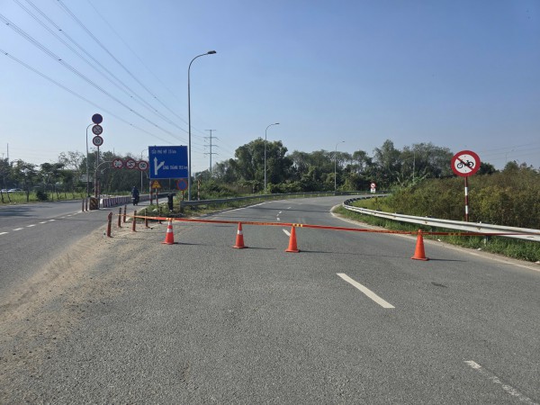 Giao thông cửa ngõ phía Đông TPHCM đông đúc, ùn ứ kéo dài