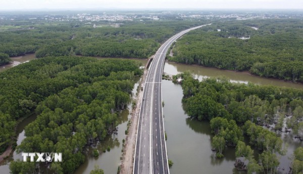 Gói thầu cuối cùng cao tốc Bến Lức-Long Thành sẽ hoàn thành tháng 7/2026 để thông xe toàn tuyến