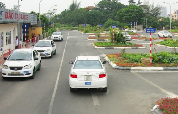 Hà Nội: Thêm một số trung tâm sát hạch, cấp giấy phép lái xe bị xử lý