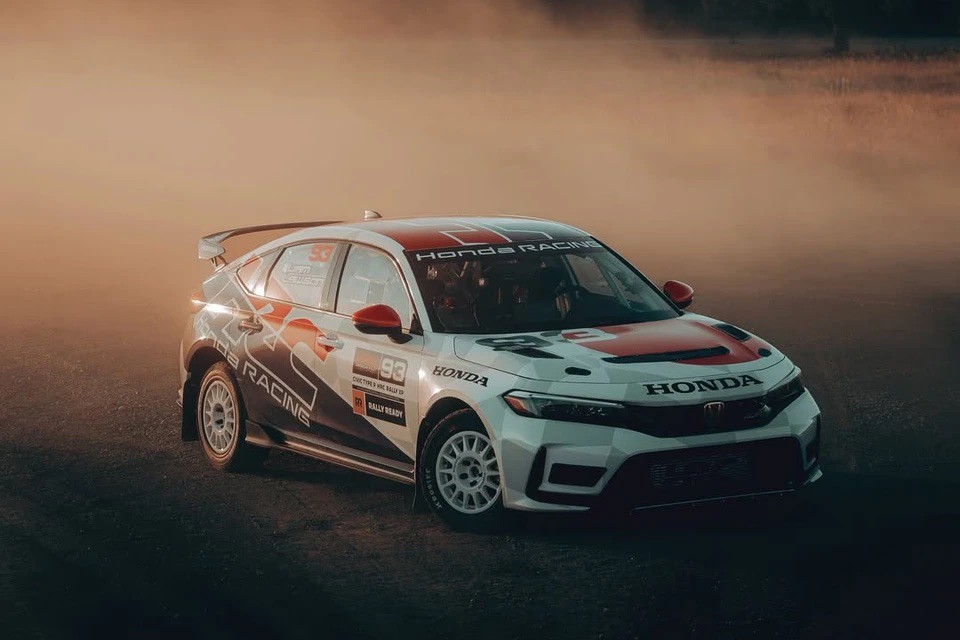 Honda nâng cấp xe Civic Type R để chạy các giải Rally Honda nâng cấp xe Civic Type R để chạy các giải Rally