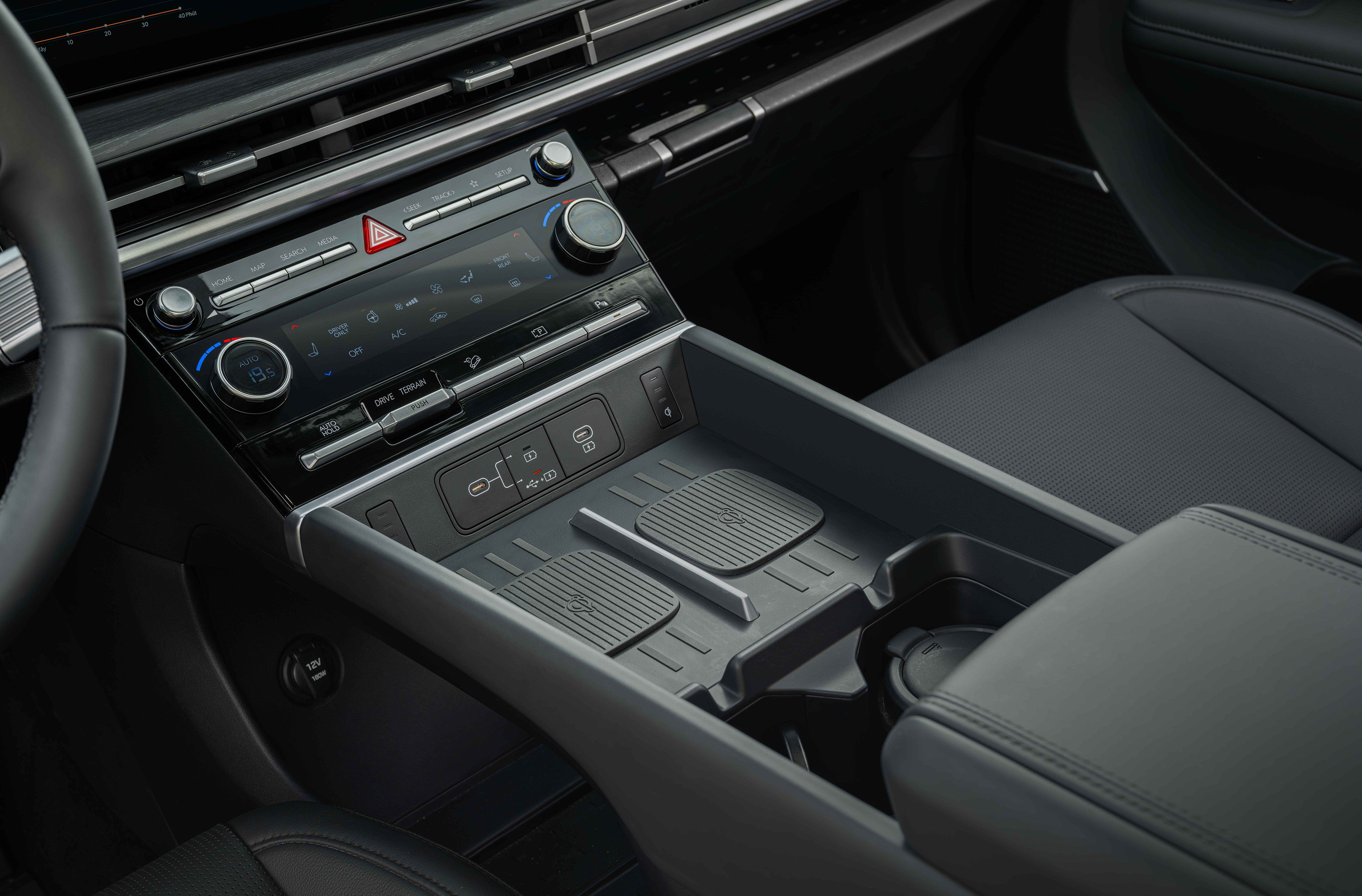 Hyundai SantaFe hybrid có mức tiêu thụ nhiên liệu ra sao