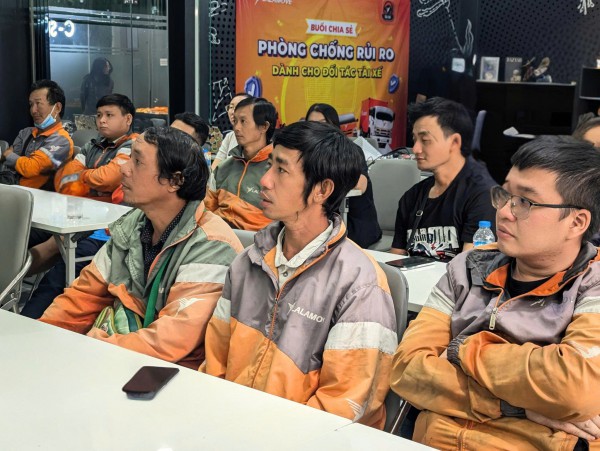 Lalamove tăng cường nâng cao kiến thức phòng, chống rủi ro cho các đối tác tài xế Lalamove tăng cường nâng cao kiến thức phòng, chống rủi ro cho các đối tác tài xế
