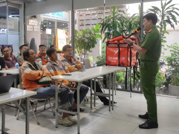 Lalamove tăng cường nâng cao kiến thức phòng, chống rủi ro cho các đối tác tài xế Lalamove tăng cường nâng cao kiến thức phòng, chống rủi ro cho các đối tác tài xế