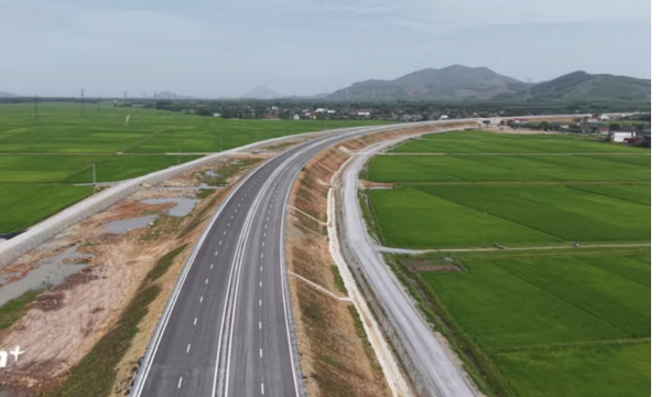 Lấy ý kiến các địa phương về phương án mở rộng đường cao tốc Bắc - Nam lên 6 làn xe