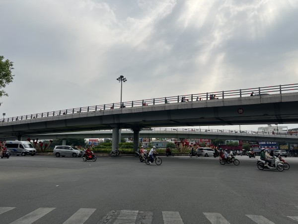 Mọi ngả đường đến sân bay Tân Sơn Nhất đều thông thoáng