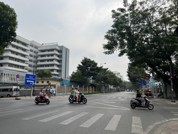Mọi ngả đường đến sân bay Tân Sơn Nhất đều thông thoáng