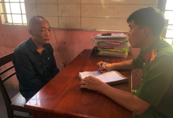 Ném vỡ kính nhiều ôtô trên Quốc lộ 60 chỉ vì... pha đèn chói mắt