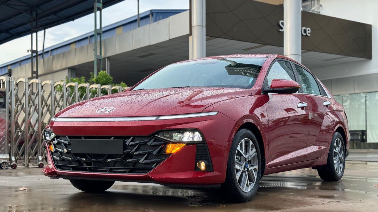 Nhóm xe xăng hạng B hụt hơn trước các đối thủ thuần điện tại Việt Nam