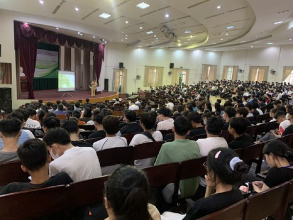 Phát động "Đi nhanh không bằng đi an toàn"