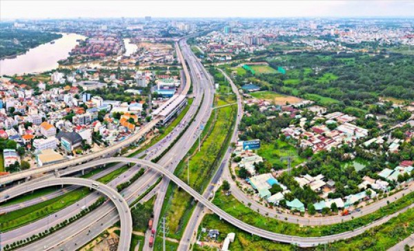 Phát triển giao thông gắn với kinh tế, văn hóa và đời sống