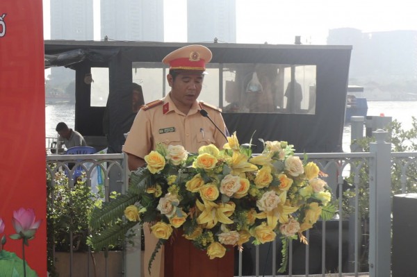 Phòng CSGT Công an TPHCM huy động tổng lực vì bình yên, an toàn trên những tuyến đường Phòng CSGT Công an TPHCM huy động tổng lực vì bình yên, an toàn trên những tuyến đường