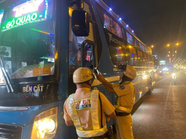 Sau 1 tuần tổng kiểm soát giao thông trên QL1A đoạn qua TPHCM: Phạt hơn 1.000 trường hợp