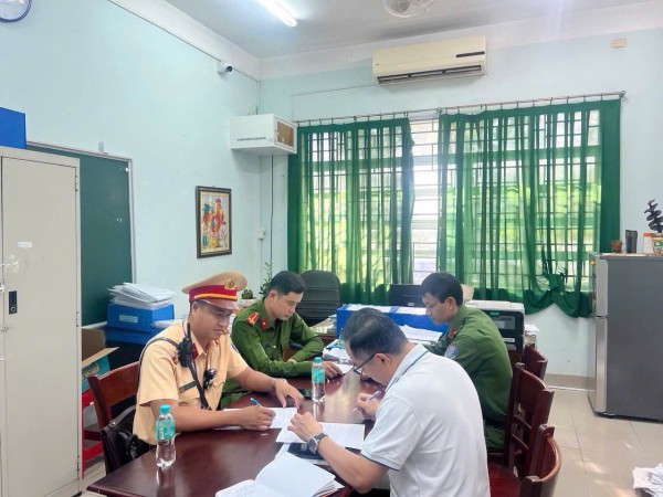 Siết chặt quản lý, xử lý “lò độ” xe quanh trường học Siết chặt quản lý, xử lý “lò độ” xe quanh trường học