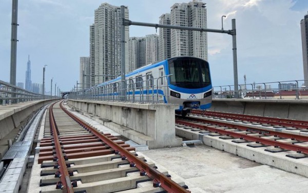 TP. HCM thử nghiệm tàu metro số 1 qua 8 nhà ga