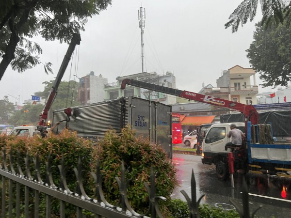 TPHCM: Cảnh báo tai nạn giao thông nghiêm trọng ở vùng ven