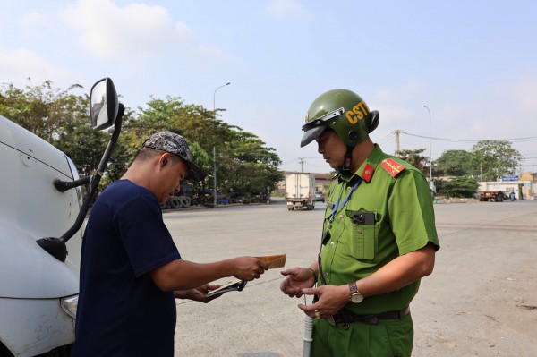 TPHCM: Tổng lực triển khai kiểm tra, xử lý tài xế dương tính với chất cấm