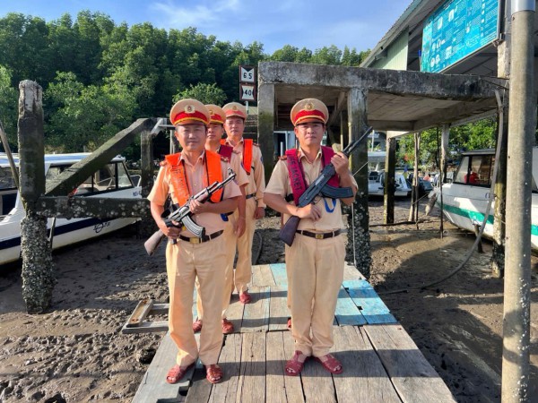 TPHCM: Triển khai cao điểm xử lý vi phạm đối với hoạt động của tàu, thuyền